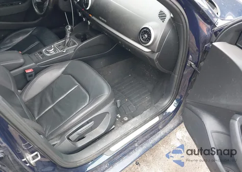 2017 Audi A3 2.0T Premium z USA, uszkodzony, nr VIN WAUB8GFF4H1027081